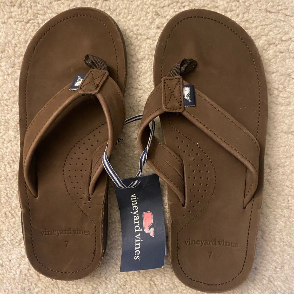 Vineyard Vines Men's Mudslide Brown Leather Flip Flops